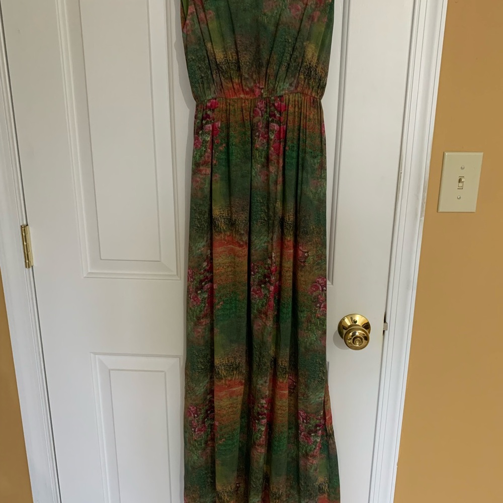 Alice & Olivia gown